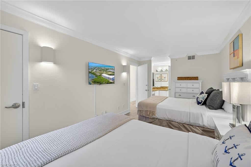 Primary suite
