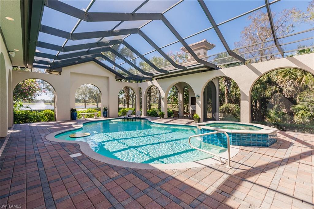 Breathtaking Lanai & Pool with Classic Colonnade Structure