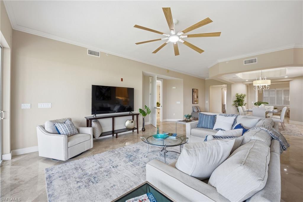 560 El Camino Real 1202 photo 16