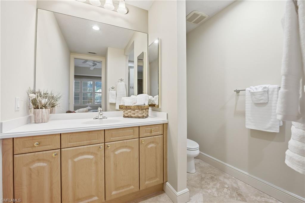 560 El Camino Real 1202 photo 15