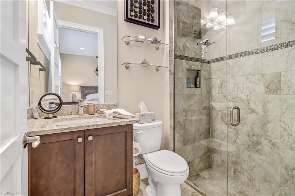 6487 Warwick AVE photo 24