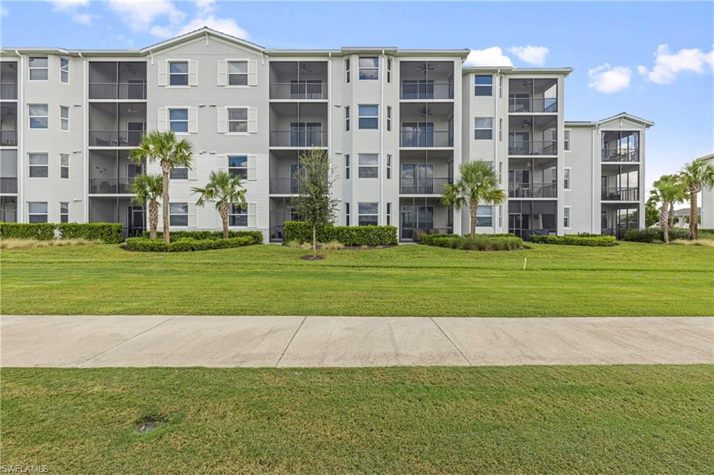 View of apartment building / complex