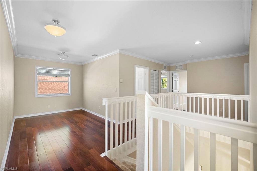 8542 Sumner AVE 1 photo 10