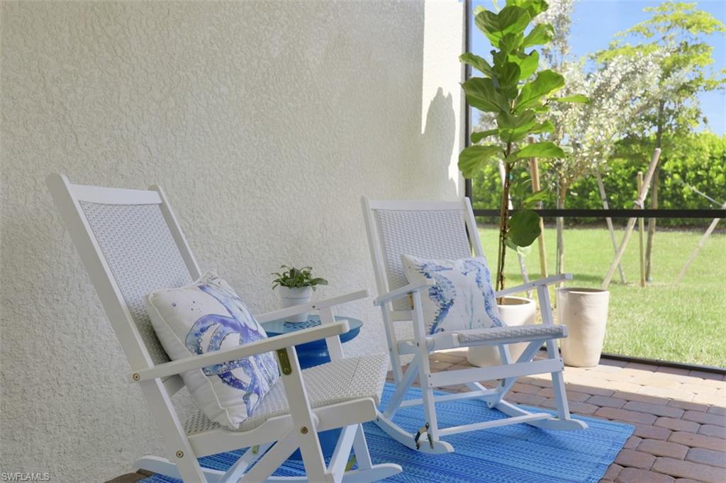 Lanai seating/rockers
