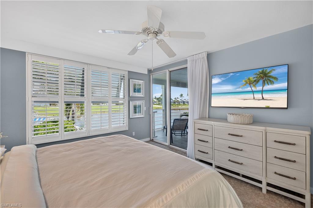 1659 Lands End Village photo 14