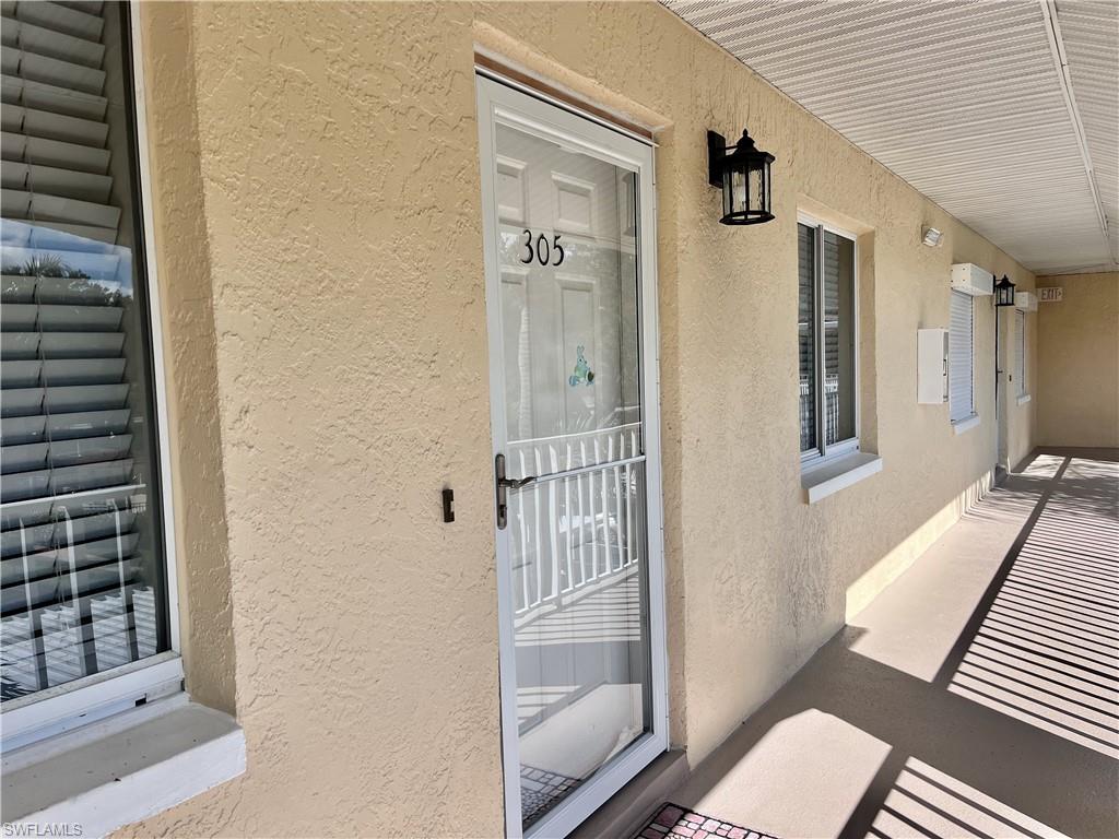 3rd floor entry of property