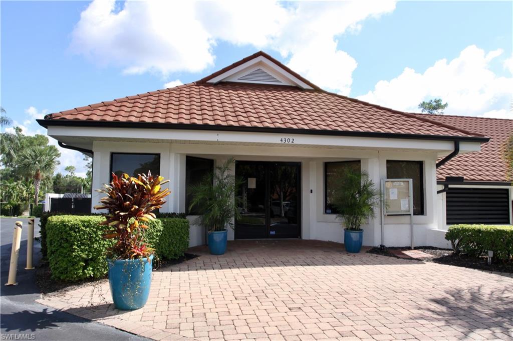 Royal Wood Golf Pro-Shop