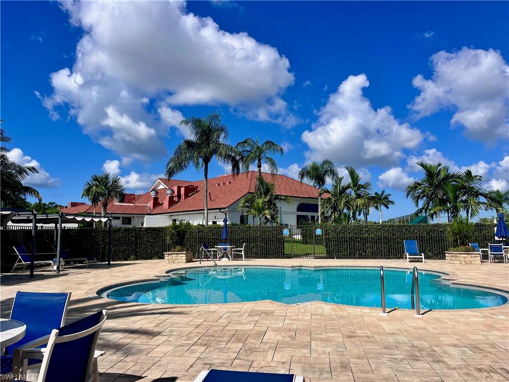 Main Pool & Hot tub at the Clubhouse