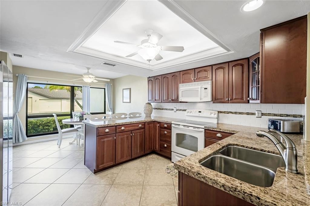 205 Deerwood CIR 103 photo 7