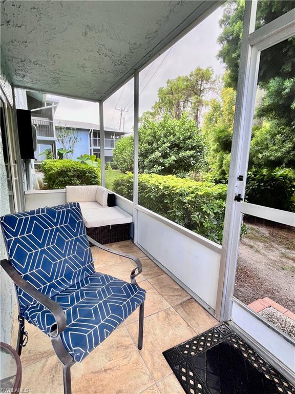 Relax in the screened in lanai area overlooking the canal side