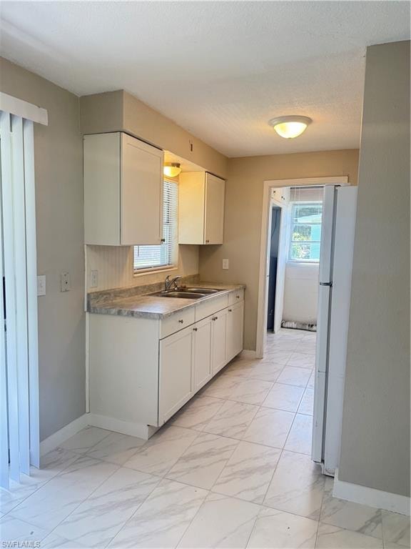 4976 Howard ST photo 7
