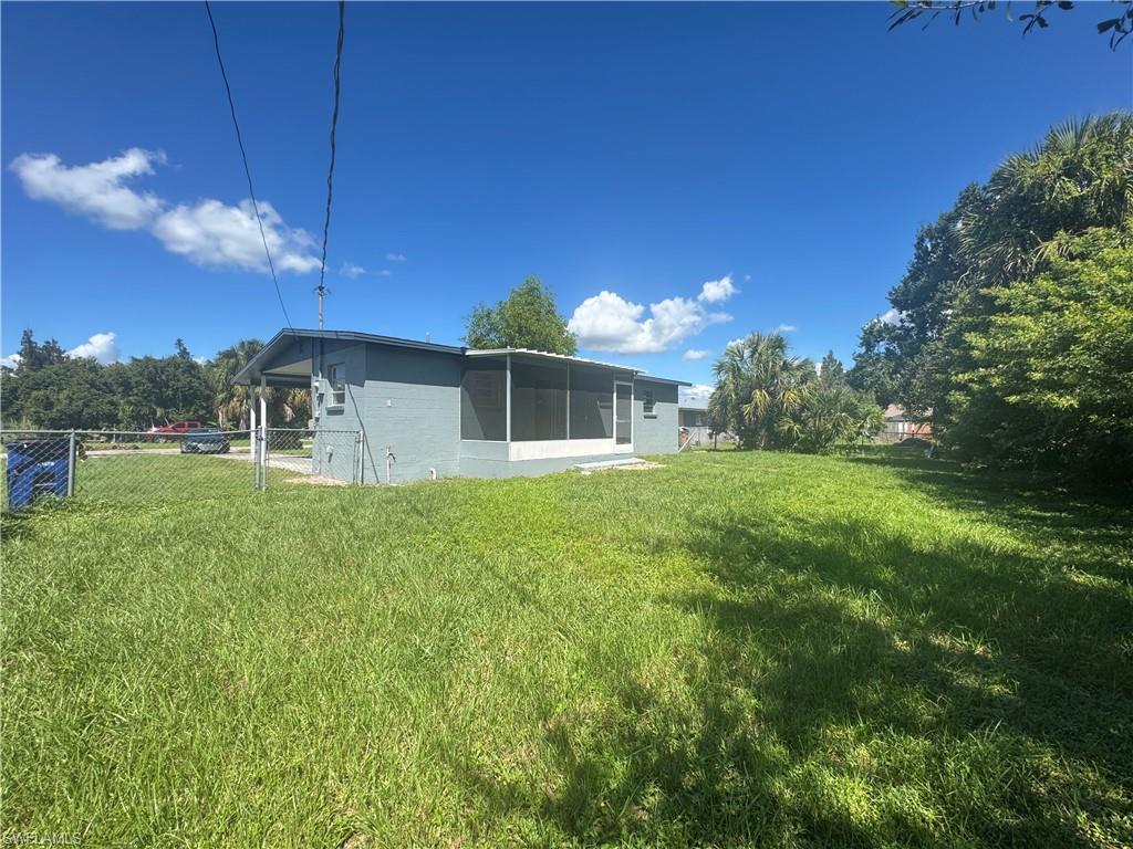 4976 Howard ST photo 18