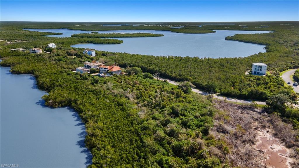 929 WHISKEY CREEK DR photo 38