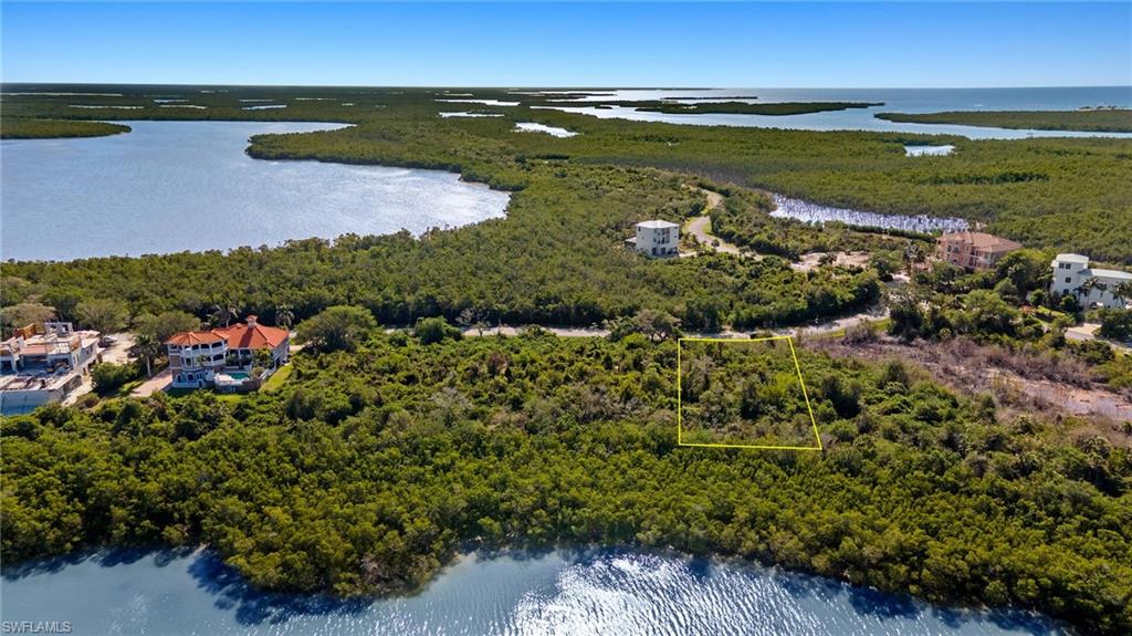 929 WHISKEY CREEK DR photo 37
