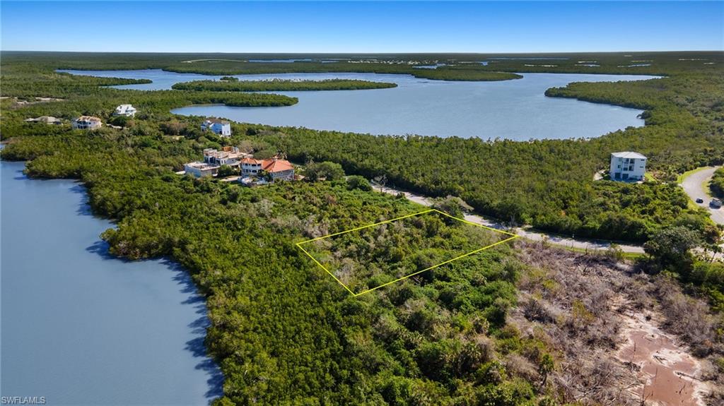 929 WHISKEY CREEK DR photo 39