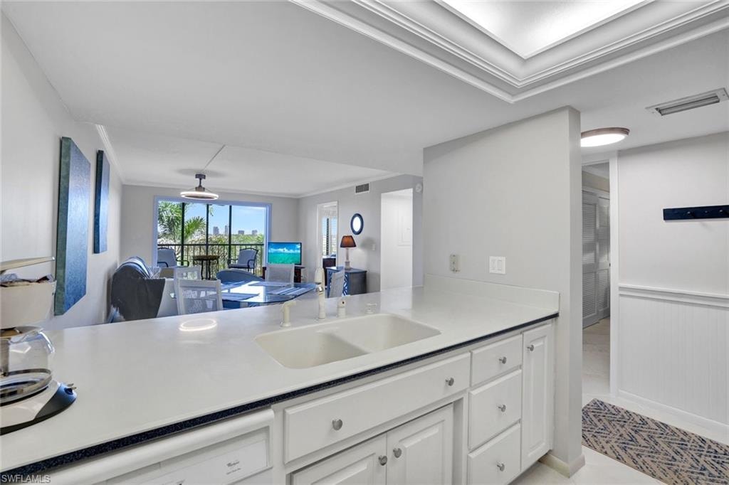 5220 Bonita Beach RD SW 204 photo 8
