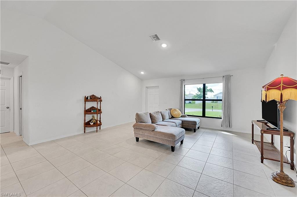 217 NE 20th TER