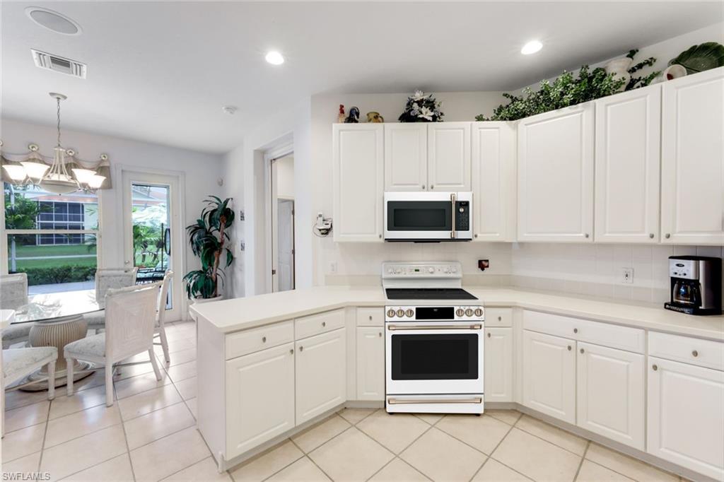 5609 Harbour CIR photo 16