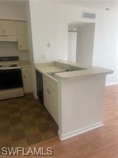 Unfurnished room with ceiling fan