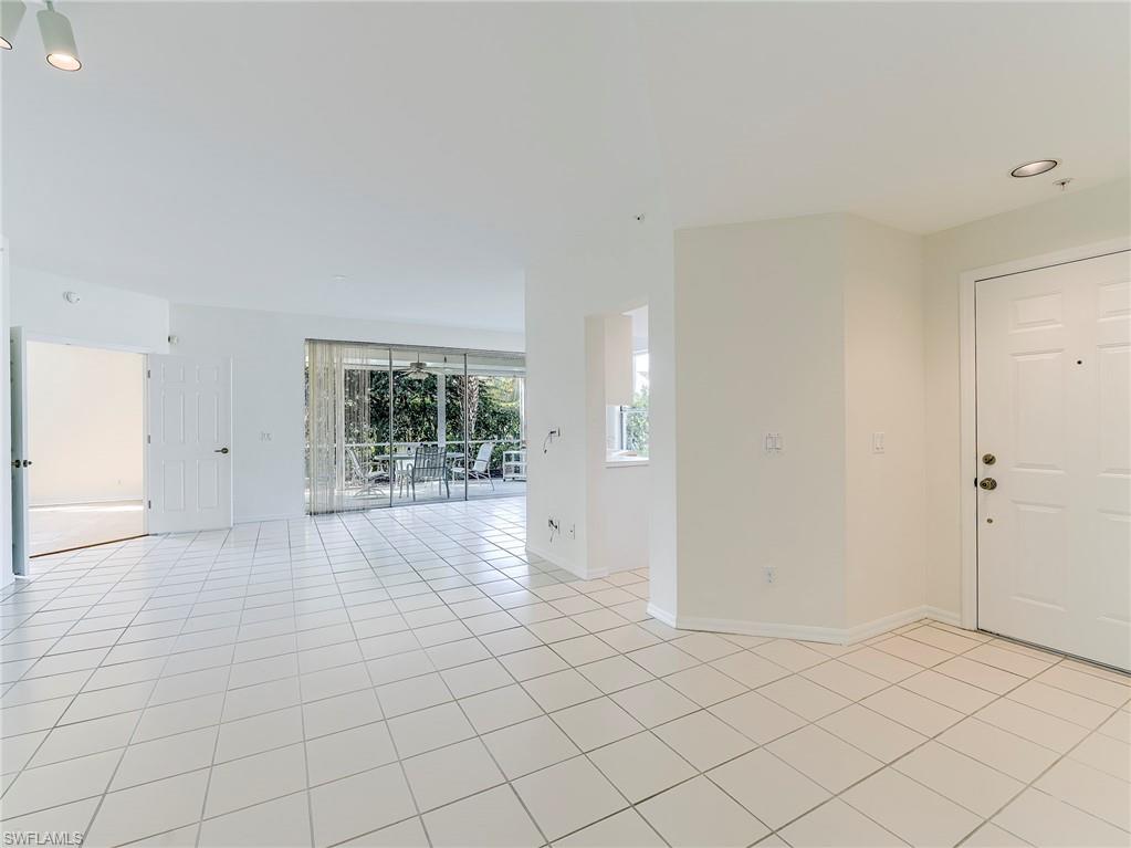 25203 Pelican Creek CIR 102 photo 12
