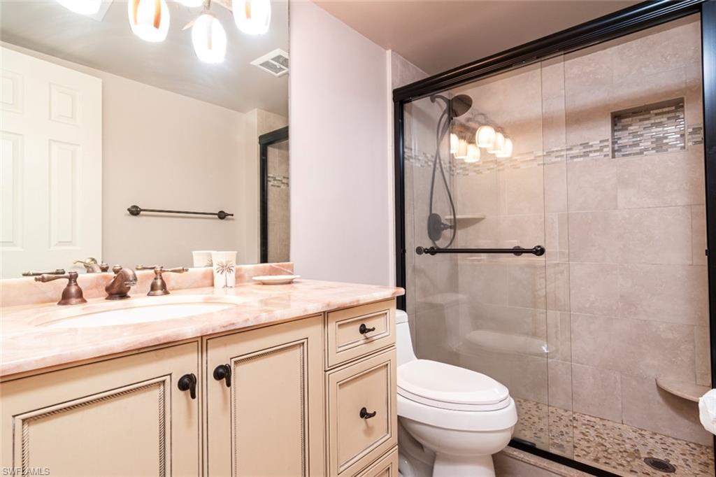 1222 Gordon DR 14 photo 7
