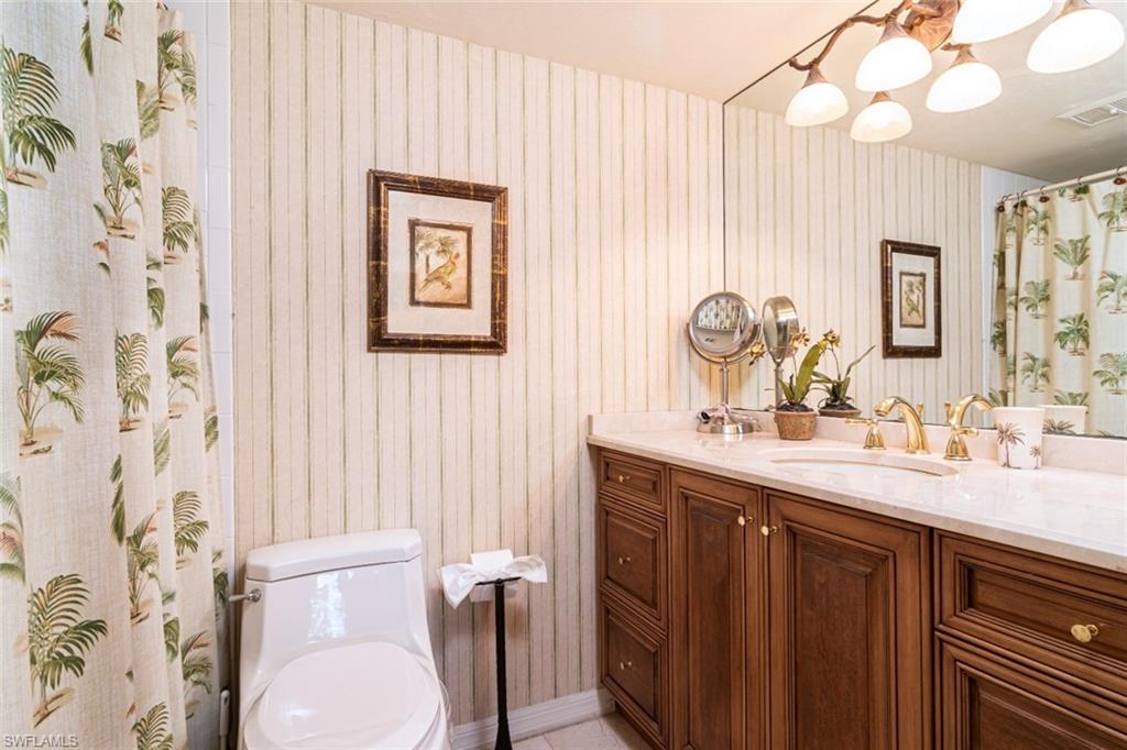 1222 Gordon DR 14 photo 9