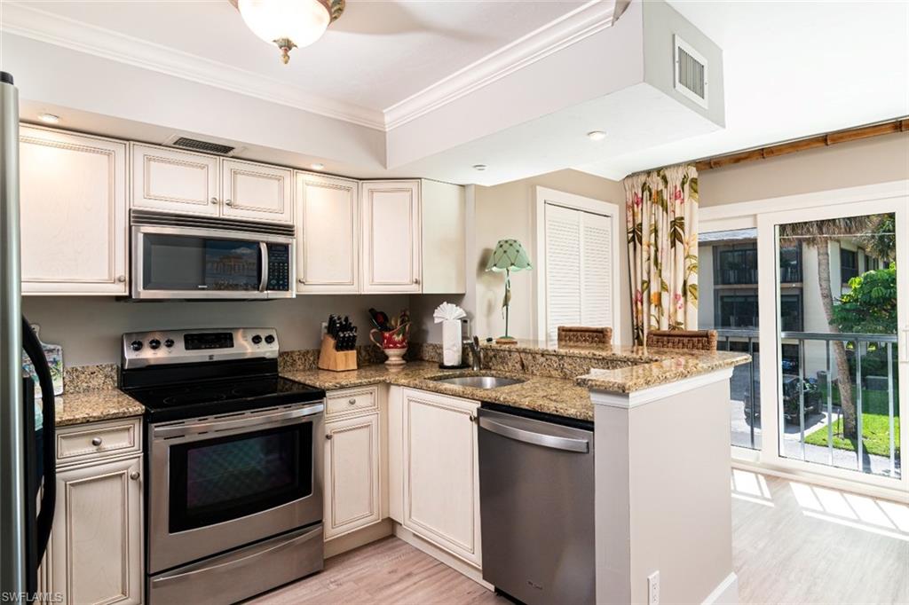 1222 Gordon DR 14