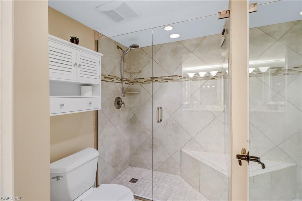 10475 Gulf Shore DR 114 photo 9