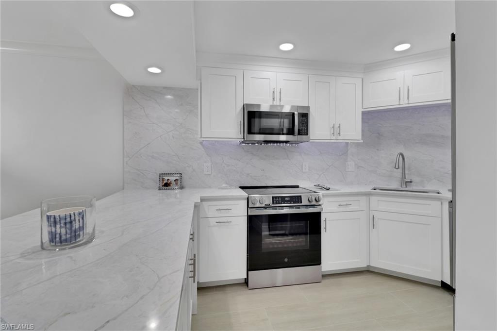 1 Bluebill AVE 410 photo 10