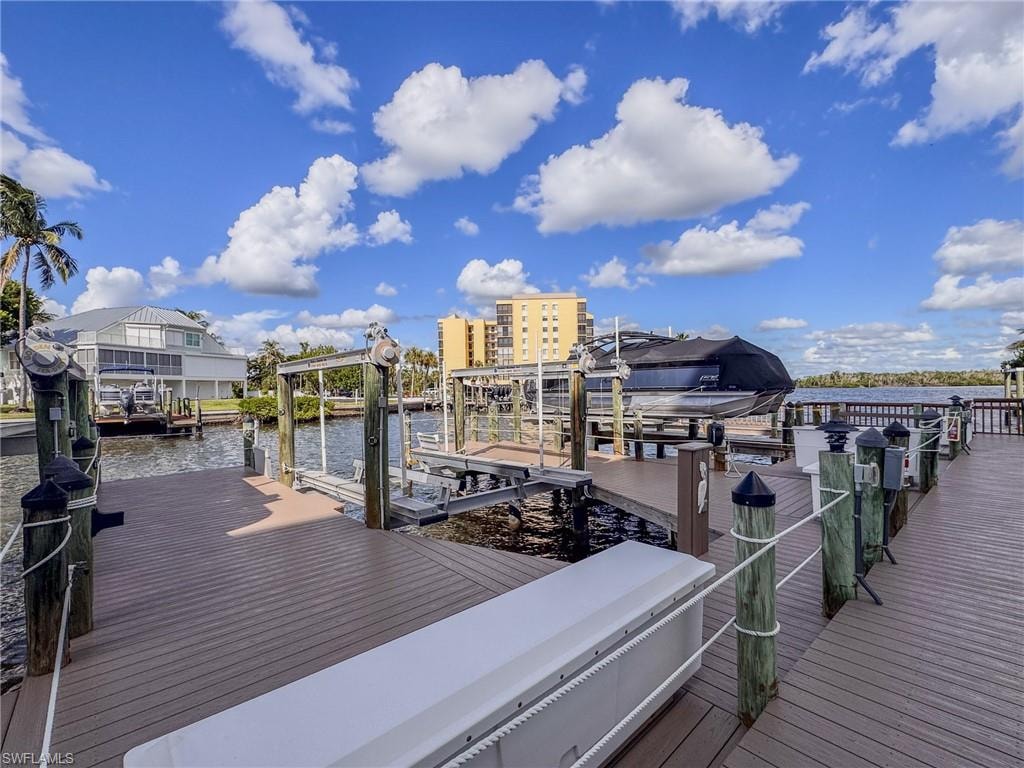 DOCK BOXES INCLUDED