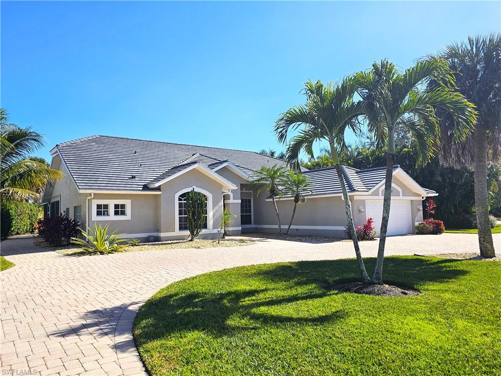 300 Wentworth CT