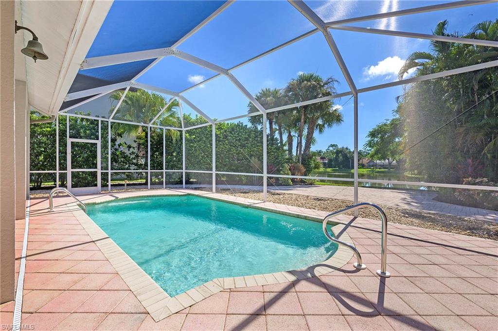 300 Wentworth CT