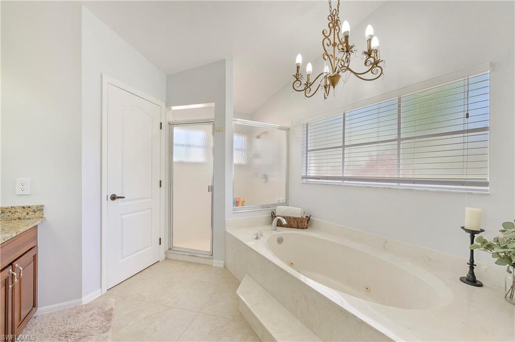 300 Wentworth CT photo 14