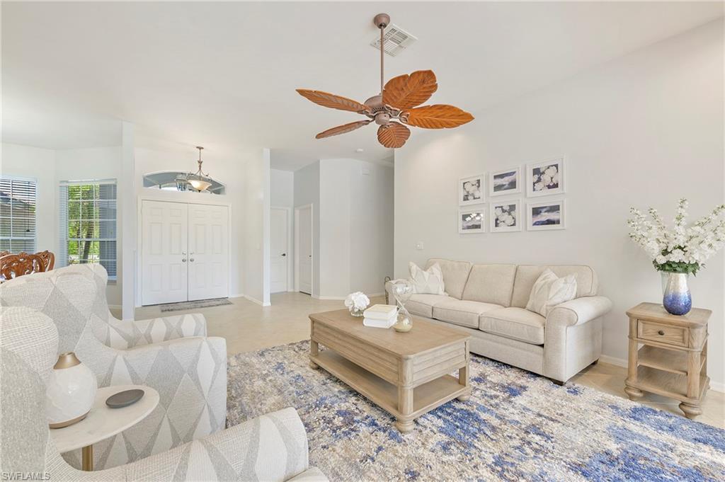 300 Wentworth CT photo 18