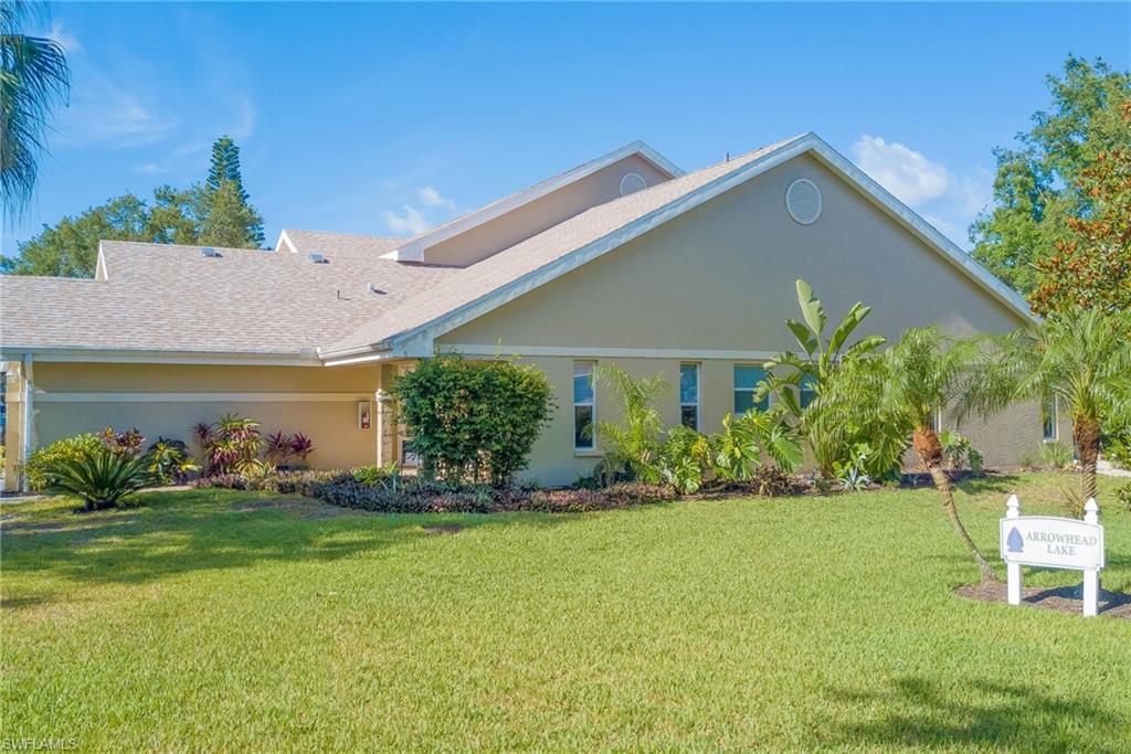 Large side yard gives Privacy.
