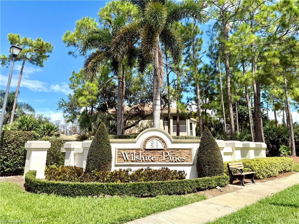 Community / neighborhood in Wilshire Lakes