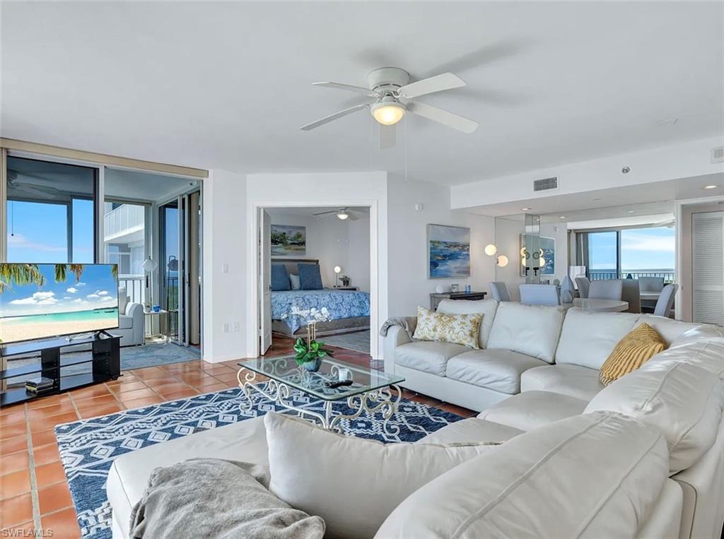 6361 Pelican Bay BLVD 904 photo 10