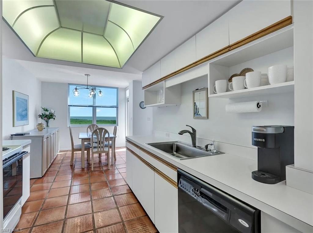 6361 Pelican Bay BLVD 904 photo 11