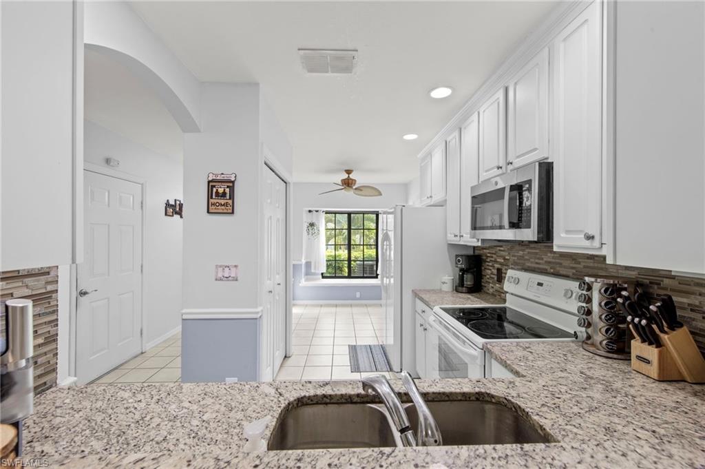 7715 Woodbrook CIR 3402 photo 13