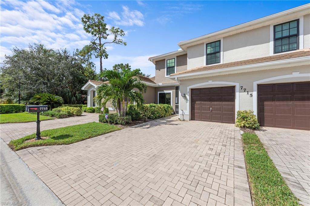 7715 Woodbrook CIR 3402 photo 29