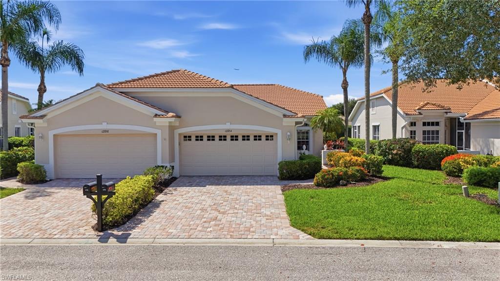 12784 Devonshire Lakes CIR photo 34