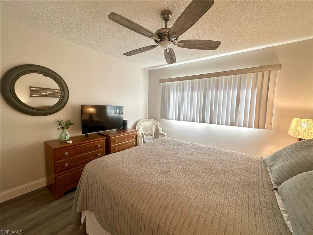 555 Park Shore DR B-311 photo 27