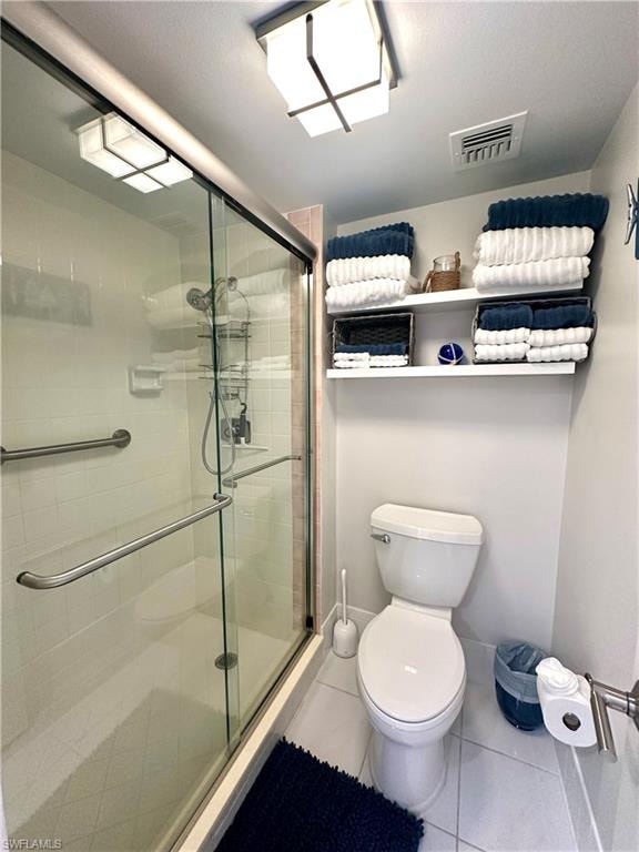 555 Park Shore DR B-311 photo 25