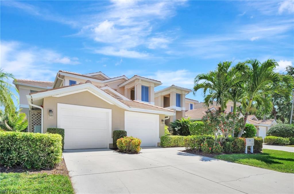 784 Carrick Bend CIR 101