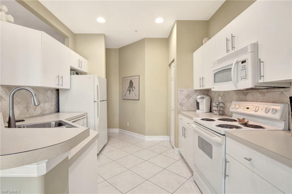 784 Carrick Bend CIR 101 photo 10