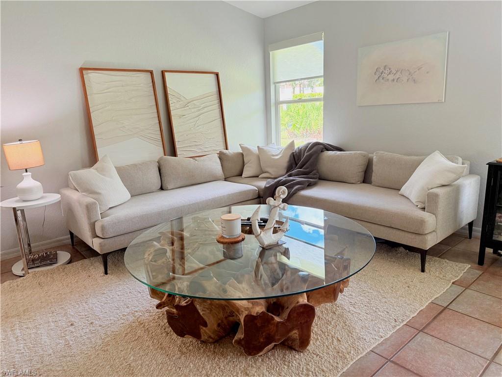 337 Emerald Bay CIR U1
