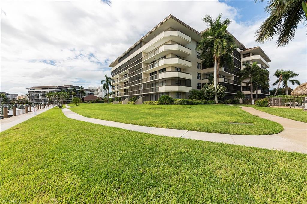 591 Seaview CT A-306