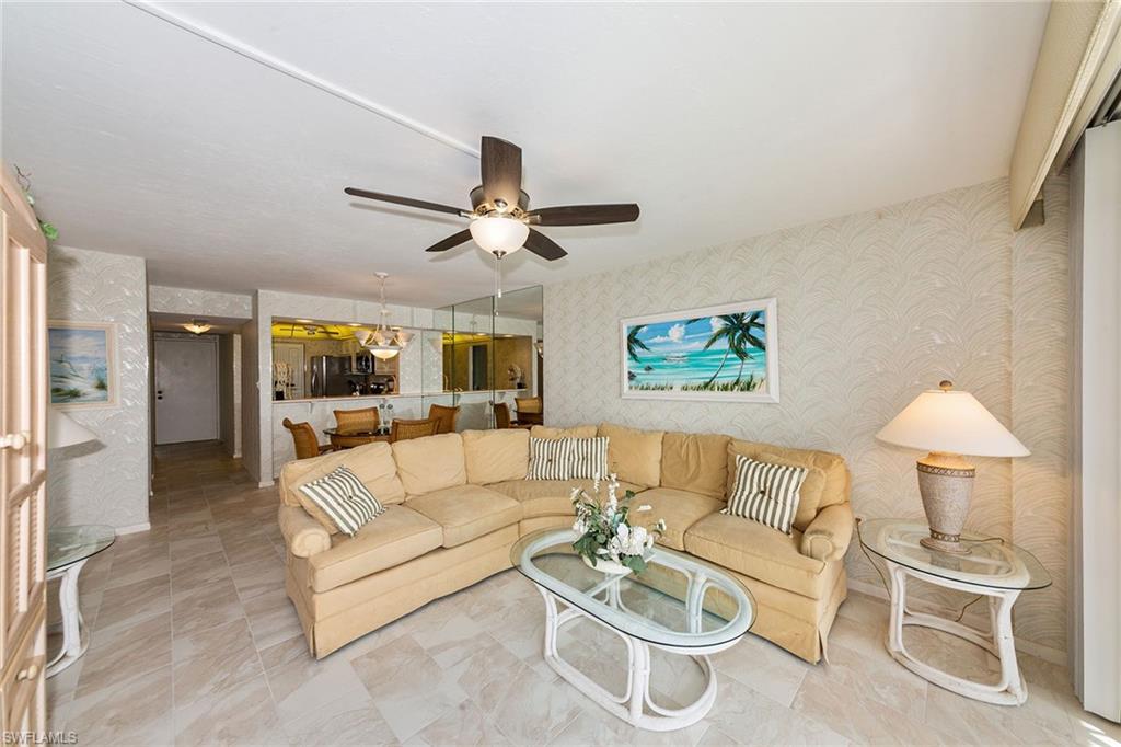 591 Seaview CT A-306