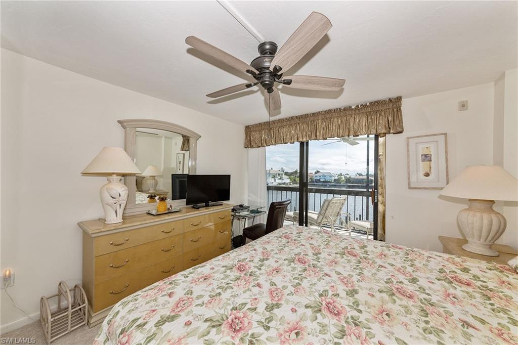 591 Seaview CT A-306 photo 9
