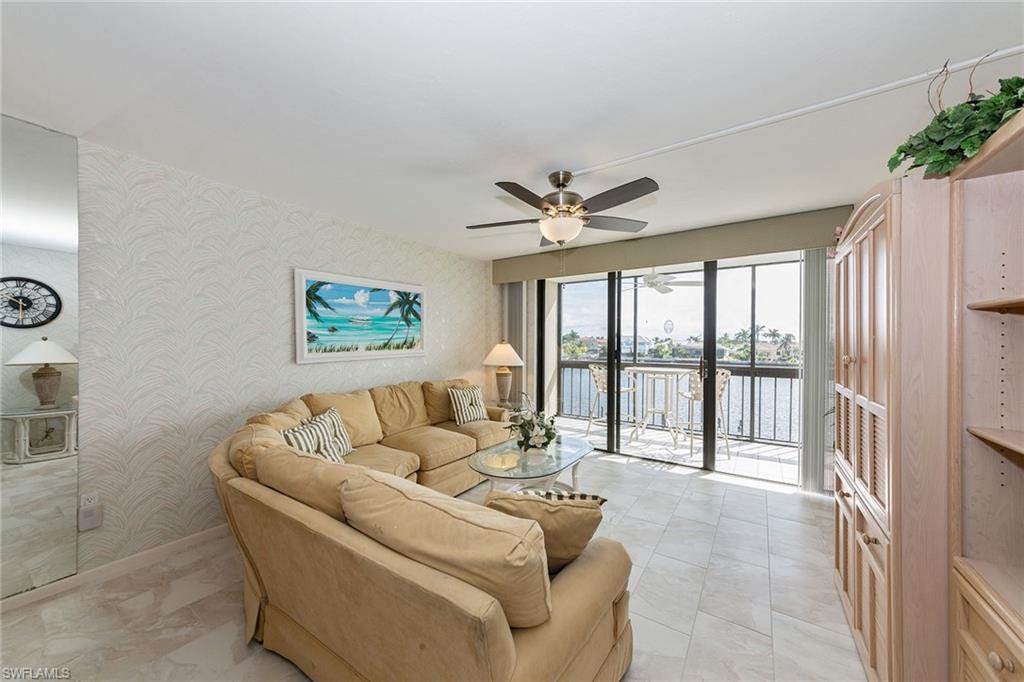 591 Seaview CT A-306